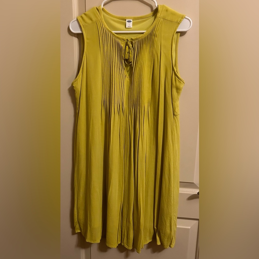 Old Navy lime green dress